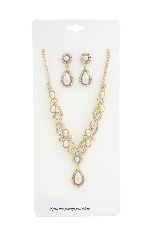 Pearl Rhinestone Necklace