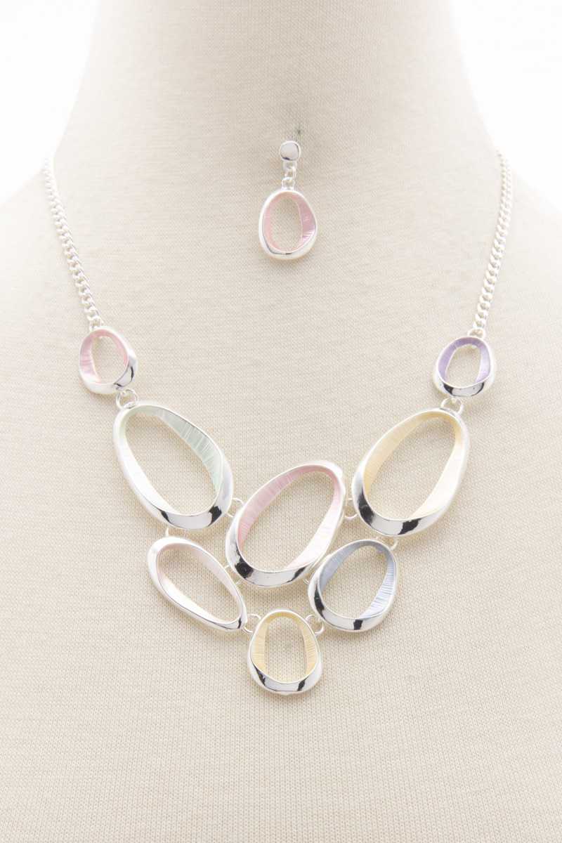 Oval Link Metal Necklace